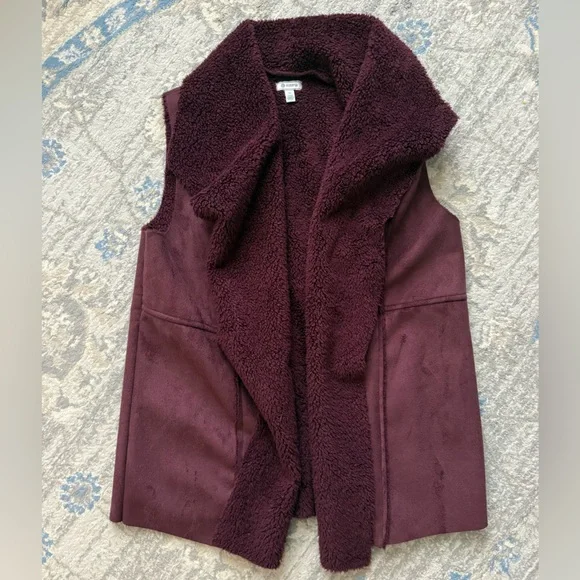 Susina Deep Burgundy Shearling Vest - Picture 2 of 8